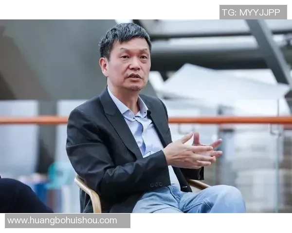 吉布森的传奇人生与创作历程探秘：从电影到文学的多元跨界之旅